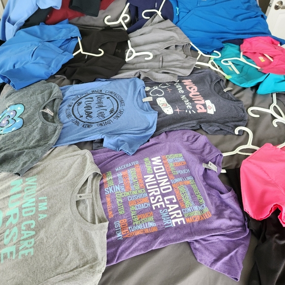 Lot of Like New Nursing Scrubs & Shirts. Medium & Large. Jaanuu, Carhartt, etc. - Picture 3 of 5